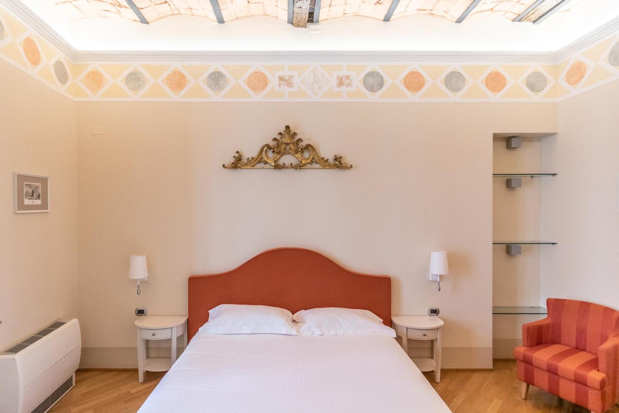 Casa Isolani Luxury Rooms Piazza Maggiore Болонья Экстерьер фото