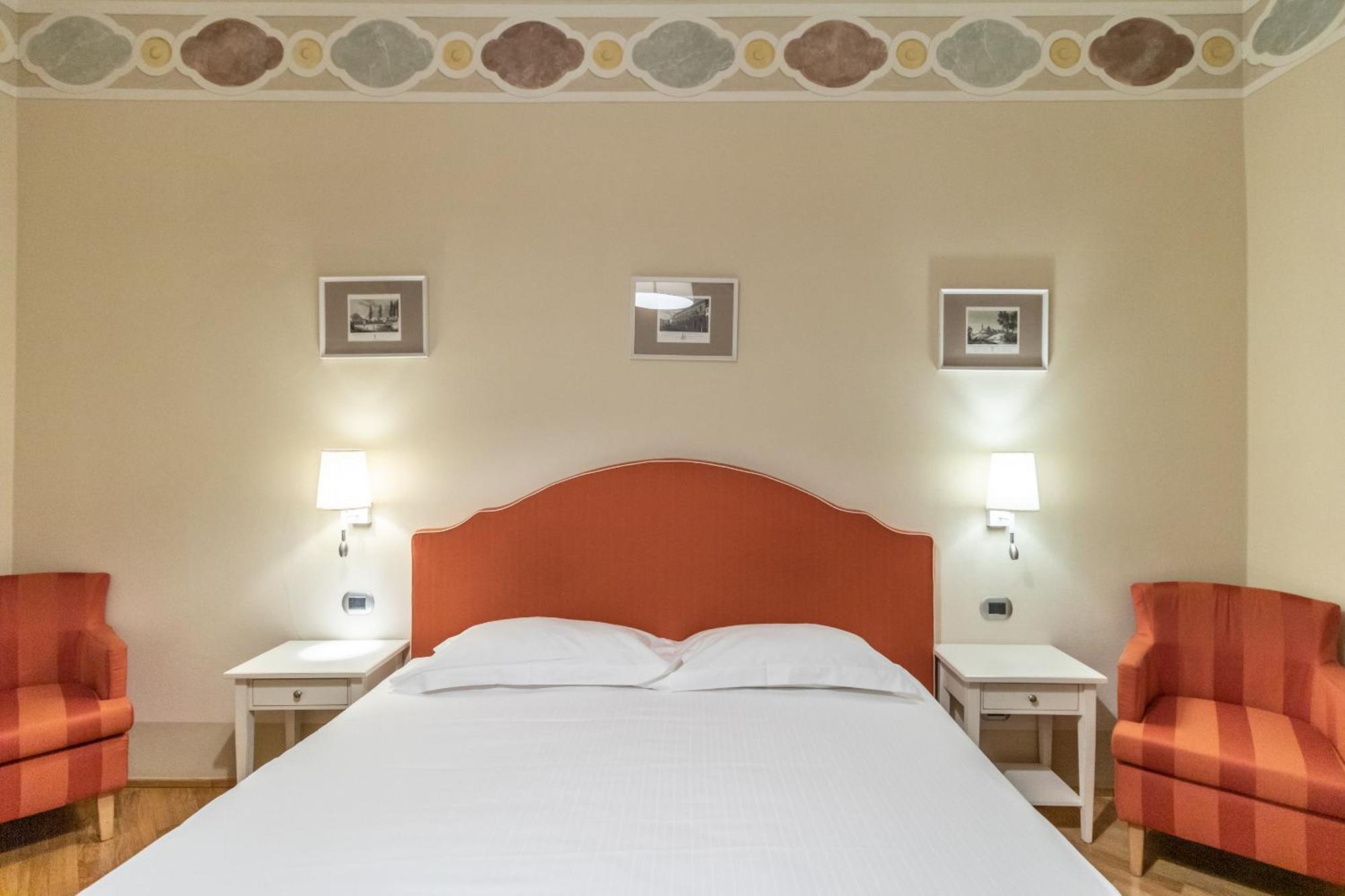 Casa Isolani Luxury Rooms Piazza Maggiore Болонья Экстерьер фото
